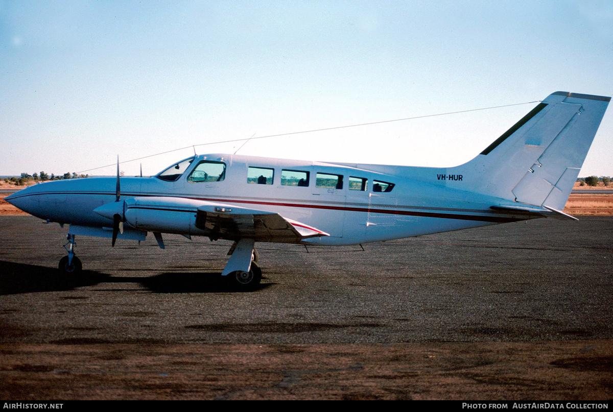 Aircraft Photo of VH-HUR | Cessna 402C | AirHistory.net #266688