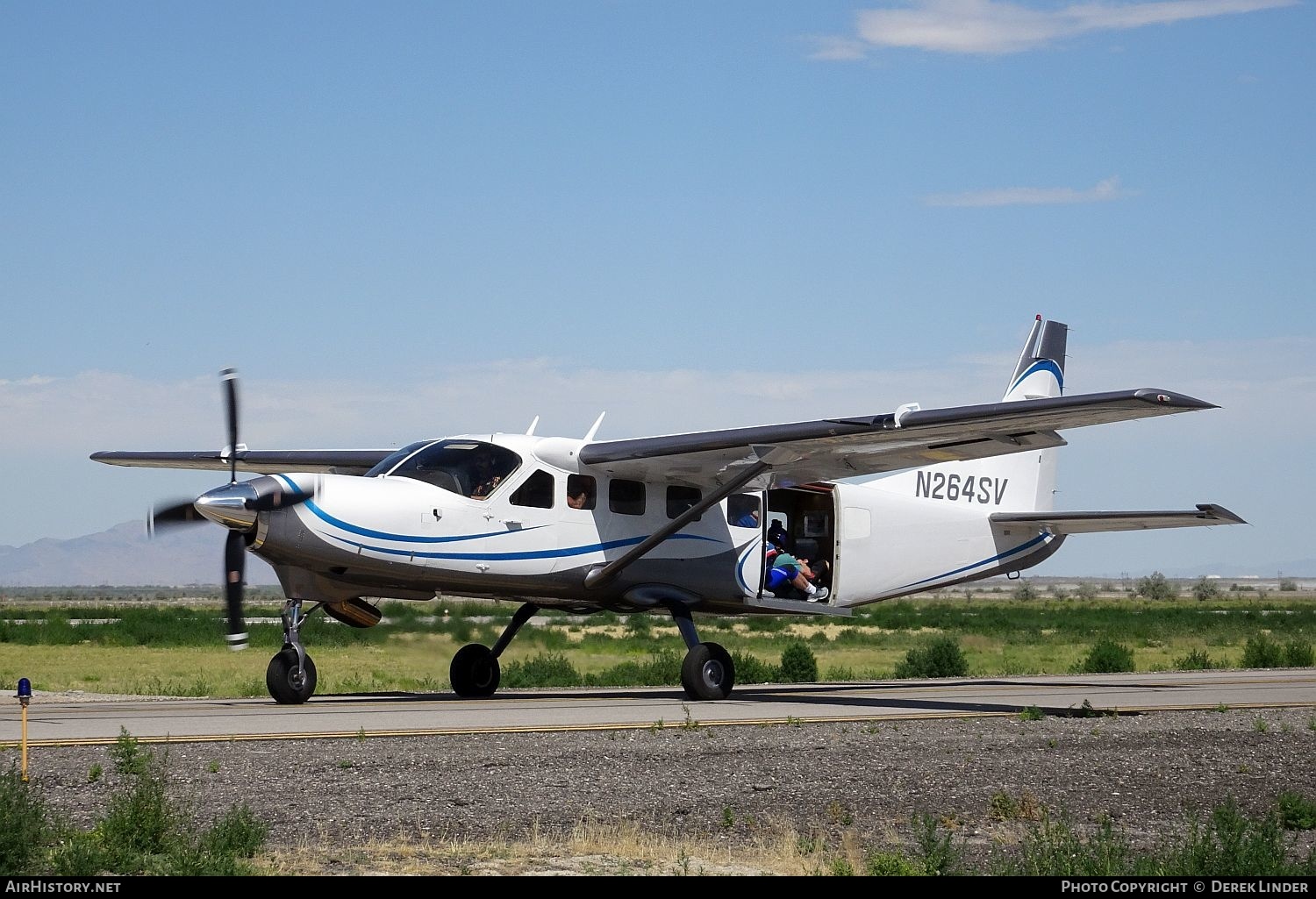 Aircraft Photo of N264SV | Cessna 208B Texas Turbine Supervan 900 | AirHistory.net #266793