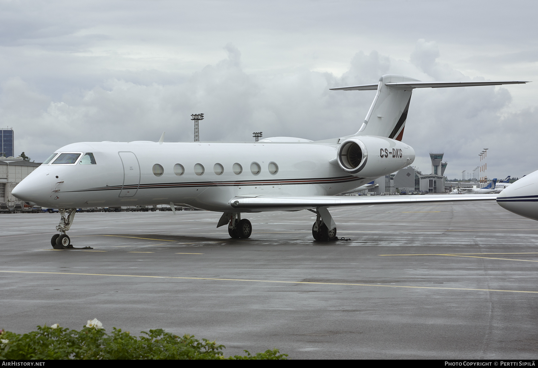 Aircraft Photo of CS-DKG | Gulfstream Aerospace G-V-SP Gulfstream G550 | AirHistory.net #266811