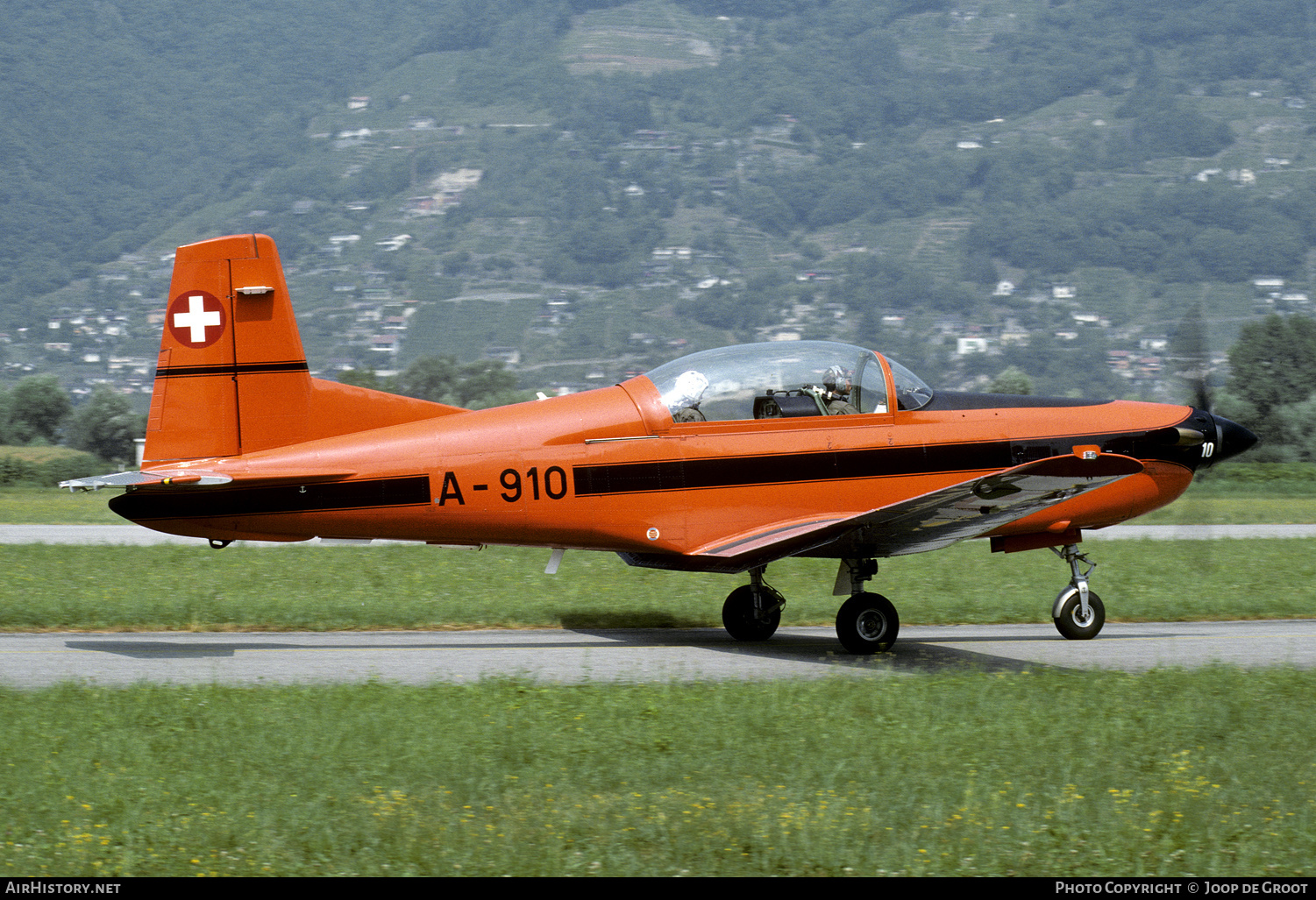 Aircraft Photo of A-910 | Pilatus PC-7 | Switzerland - Air Force | AirHistory.net #266878