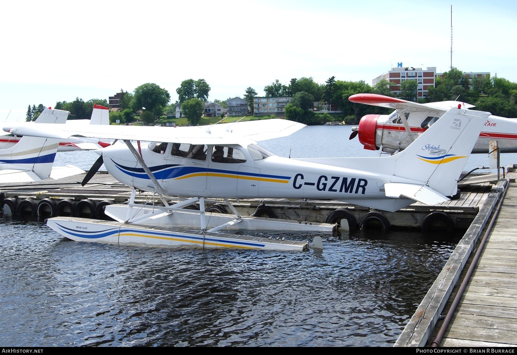 Aircraft Photo of C-GZMR | Cessna 172S Skyhawk SP | AirHistory.net #266947