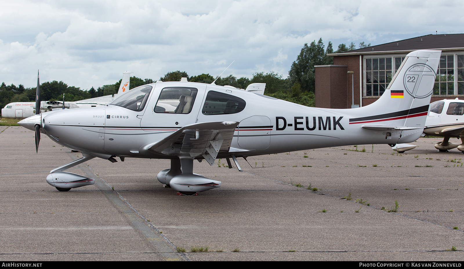 Aircraft Photo of D-EUMK | Cirrus SR-22T G3 | AirHistory.net #266963