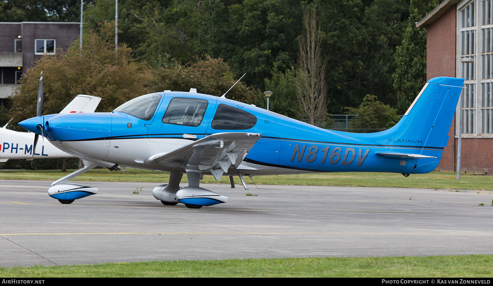 Aircraft Photo of N816DV | Cirrus SR-22T G5-GTS Platinum | AirHistory.net #266969