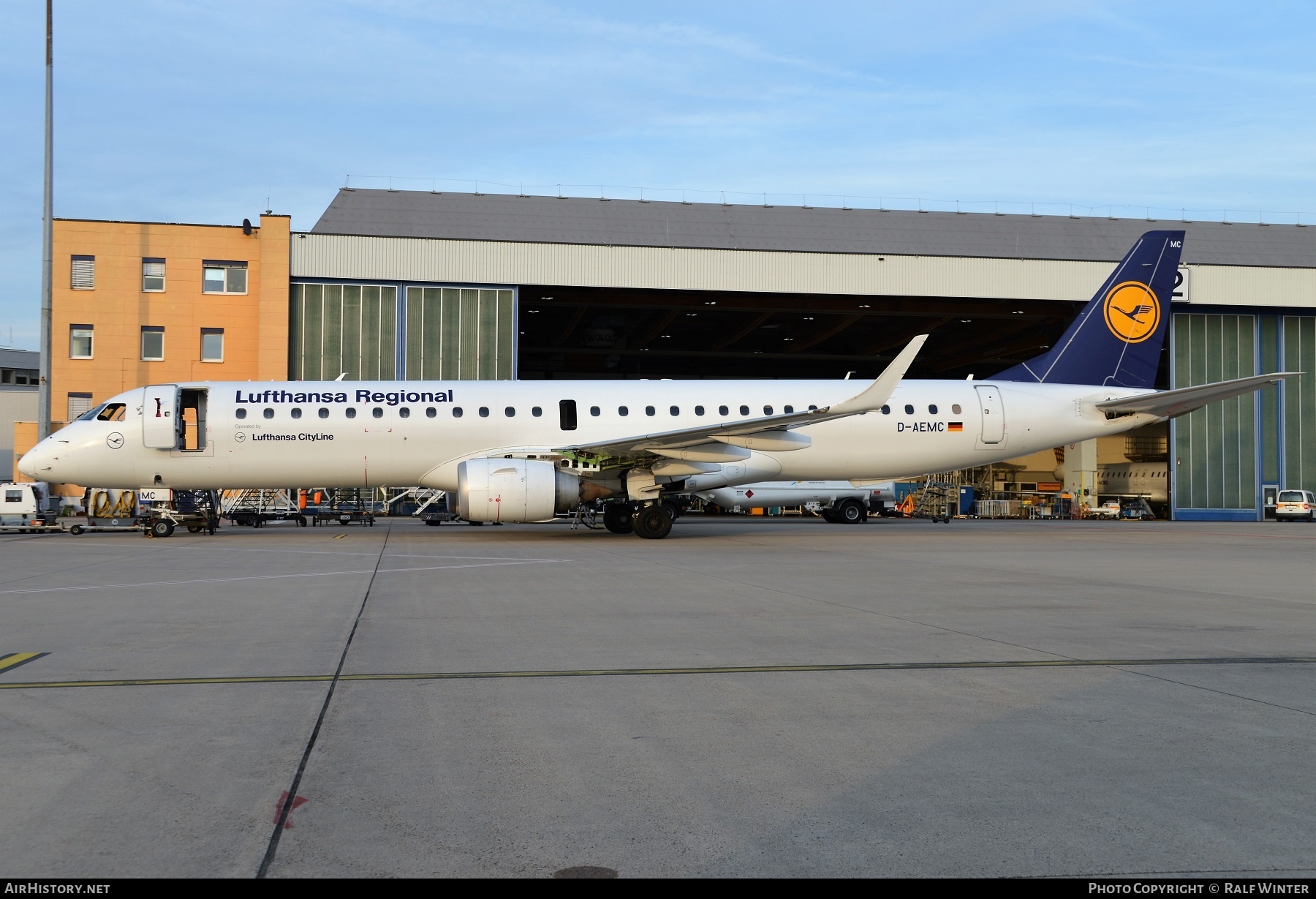 Aircraft Photo of D-AEMC | Embraer 195LR (ERJ-190-200LR) | Lufthansa Regional | AirHistory.net #266989