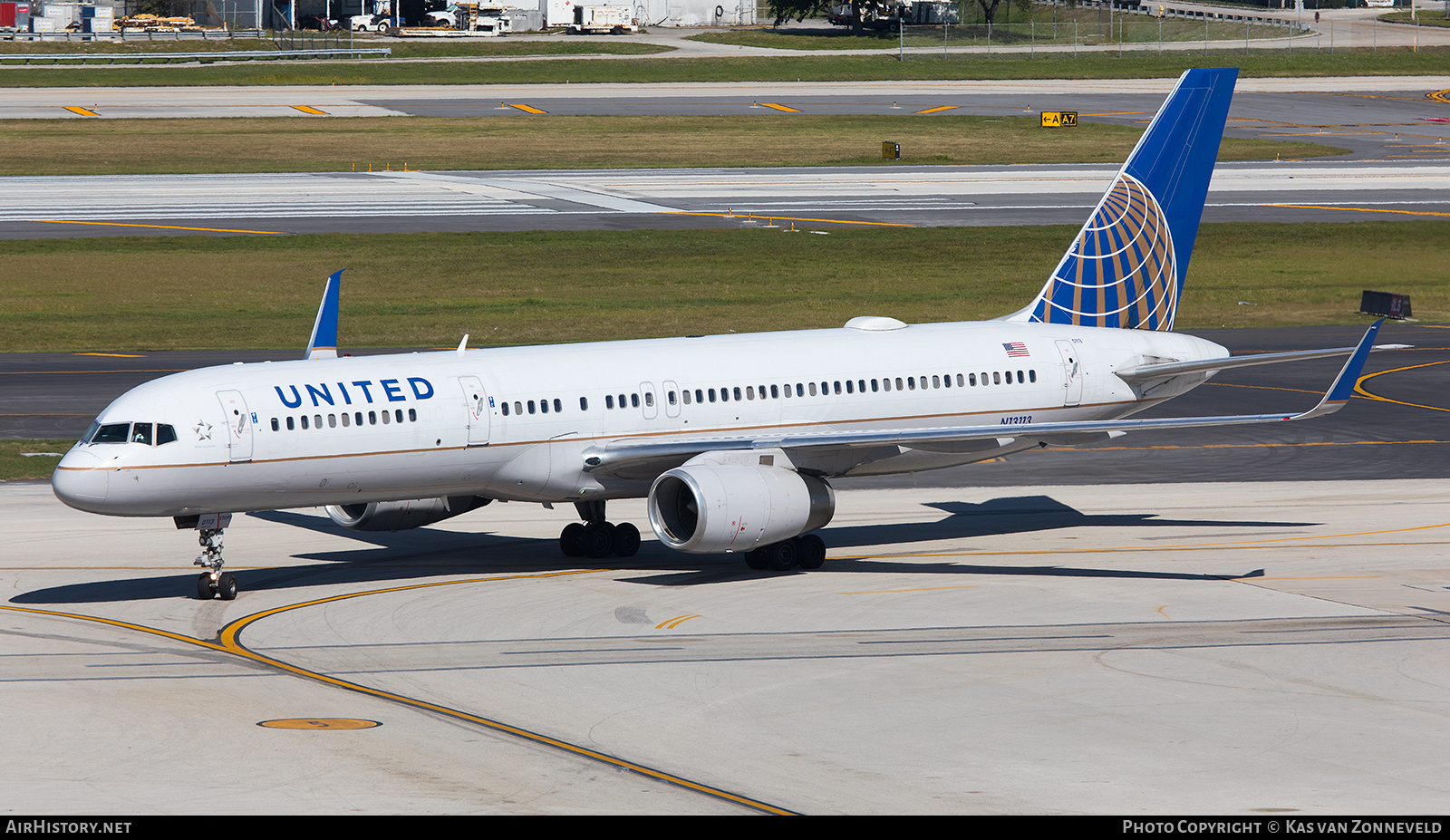 Aircraft Photo of N13113 | Boeing 757-224 | United Airlines | AirHistory.net #267205