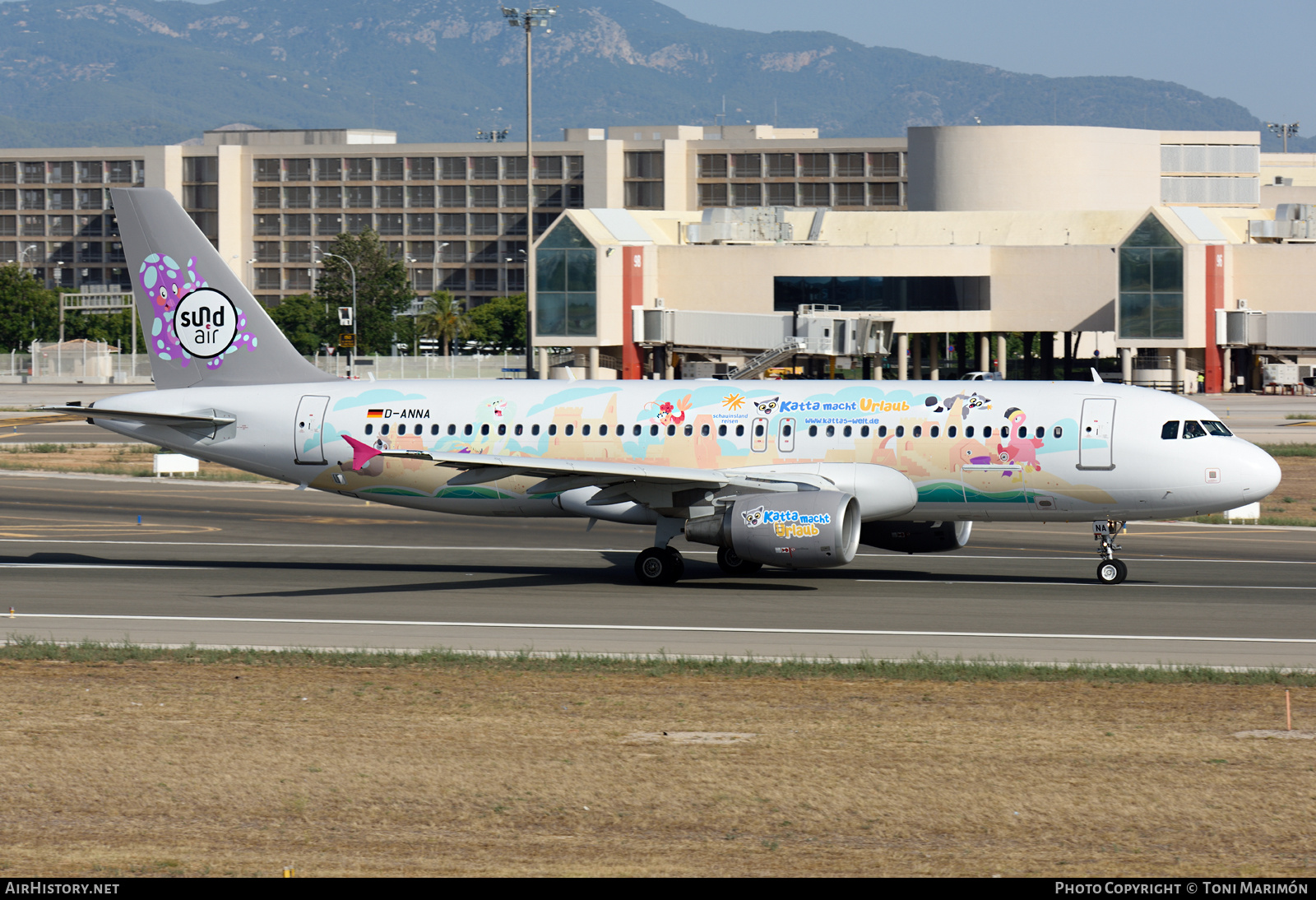 Aircraft Photo of D-ANNA | Airbus A320-214 | Sundair | AirHistory.net #267226
