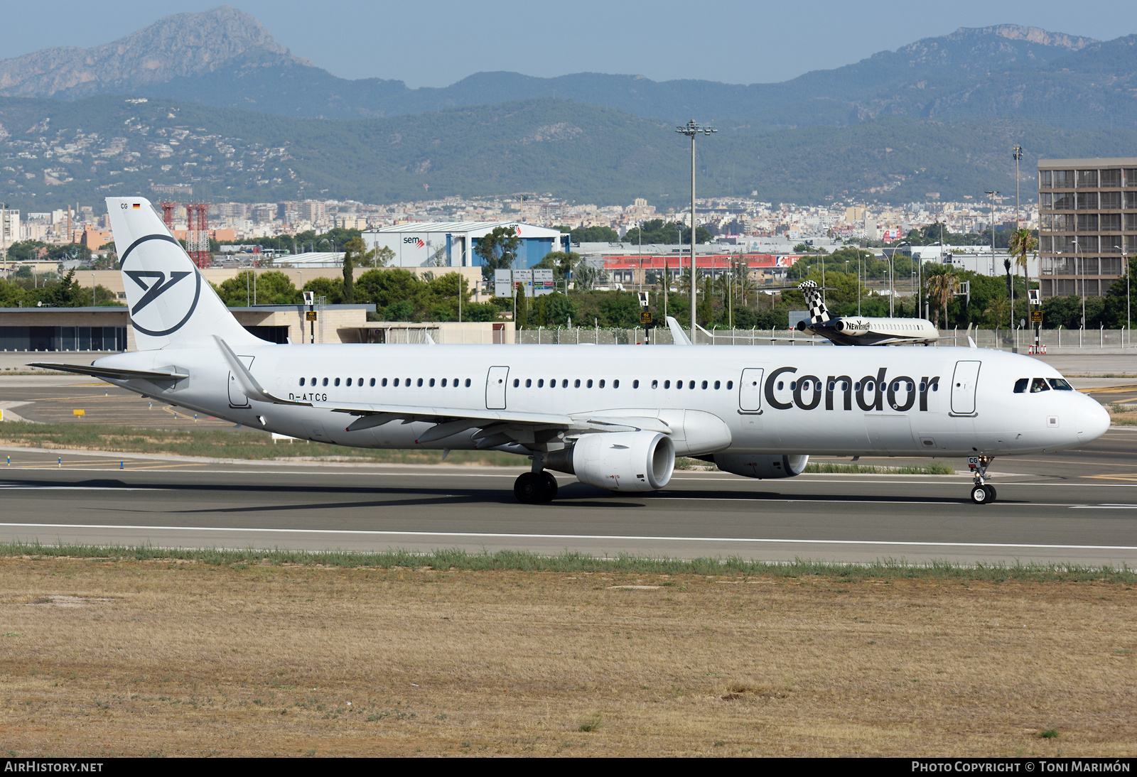 Aircraft Photo of D-ATCG | Airbus A321-211 | Condor Flugdienst | AirHistory.net #267266