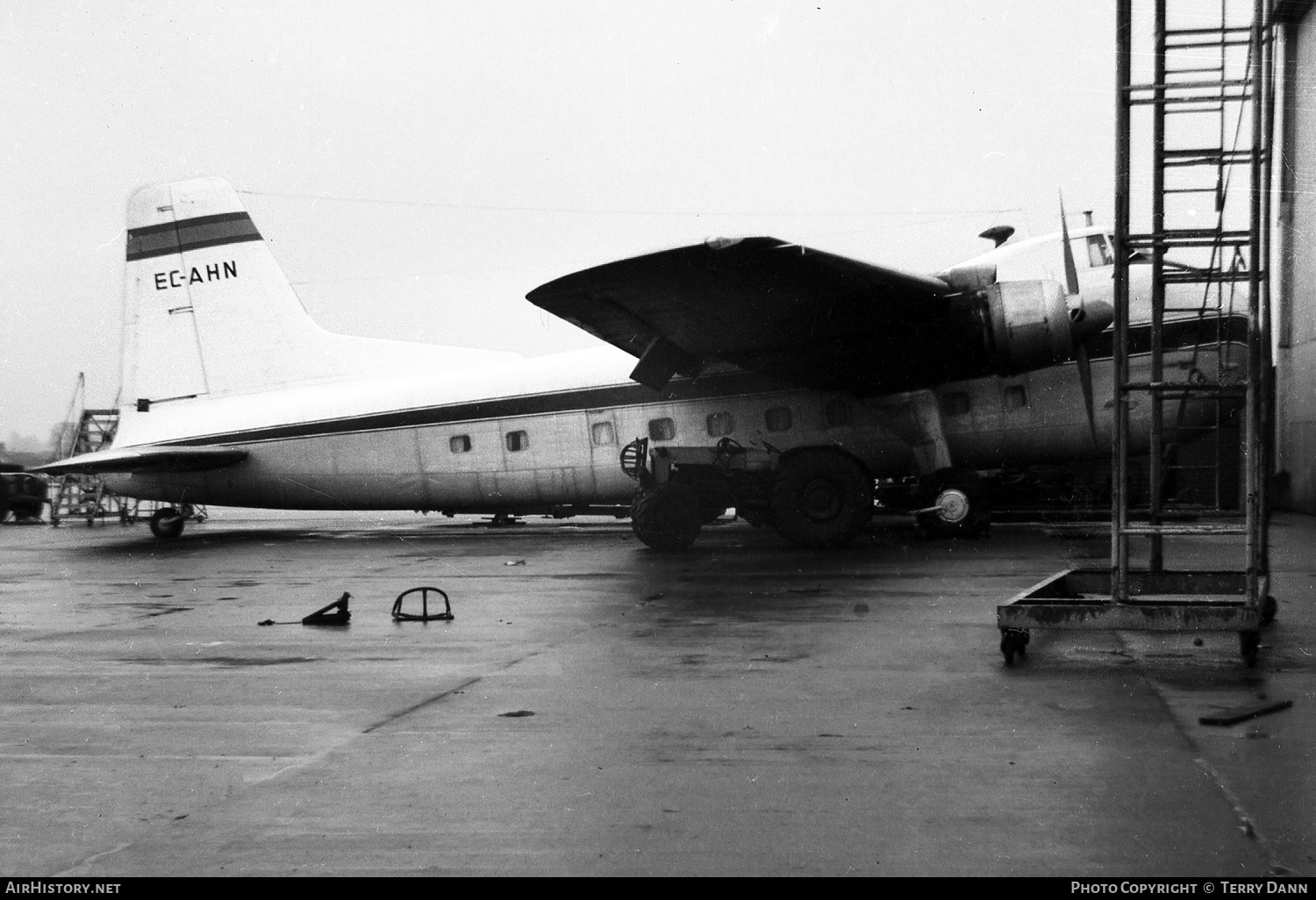 Aircraft Photo of EC-AHN | Bristol 170 Freighter Mk31E | Aviaco | AirHistory.net #267303