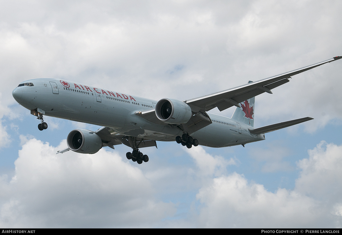 Aircraft Photo of C-FNNQ | Boeing 777-333/ER | Air Canada | AirHistory.net #267340