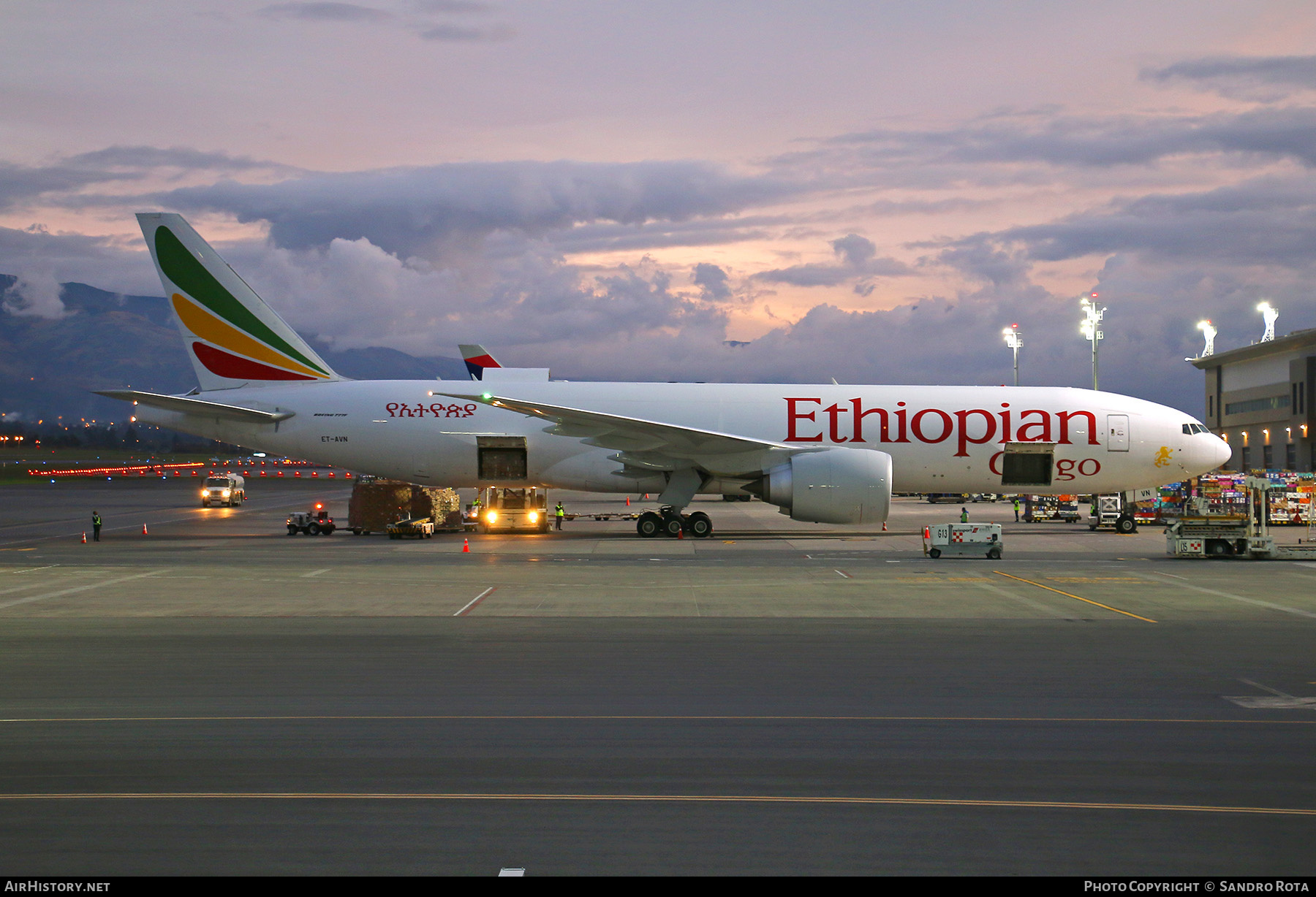 Aircraft Photo of ET-AVN | Boeing 777-F | Ethiopian Airlines Cargo | AirHistory.net #267341