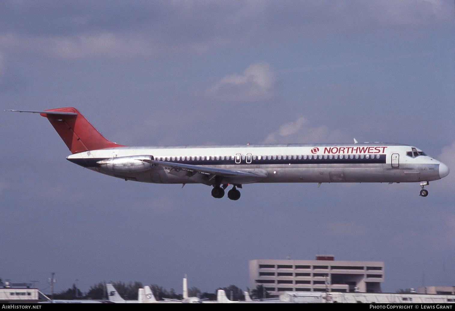 Aircraft Photo of N770NC | McDonnell Douglas DC-9-51 | Northwest Airlines | AirHistory.net #267374