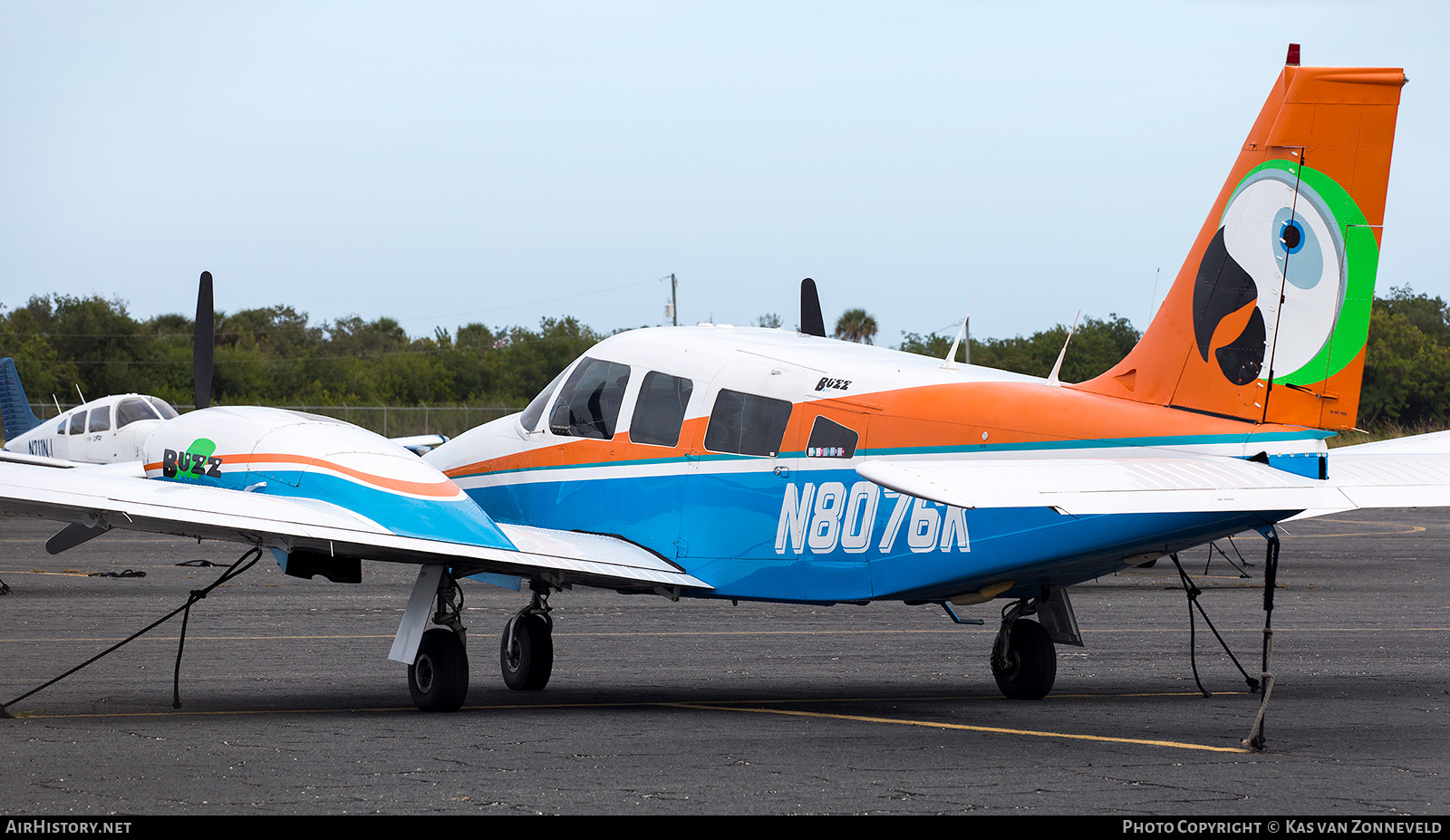 Aircraft Photo of N8076K | Piper PA-34-200T Seneca II | Buzz Air | AirHistory.net #267389