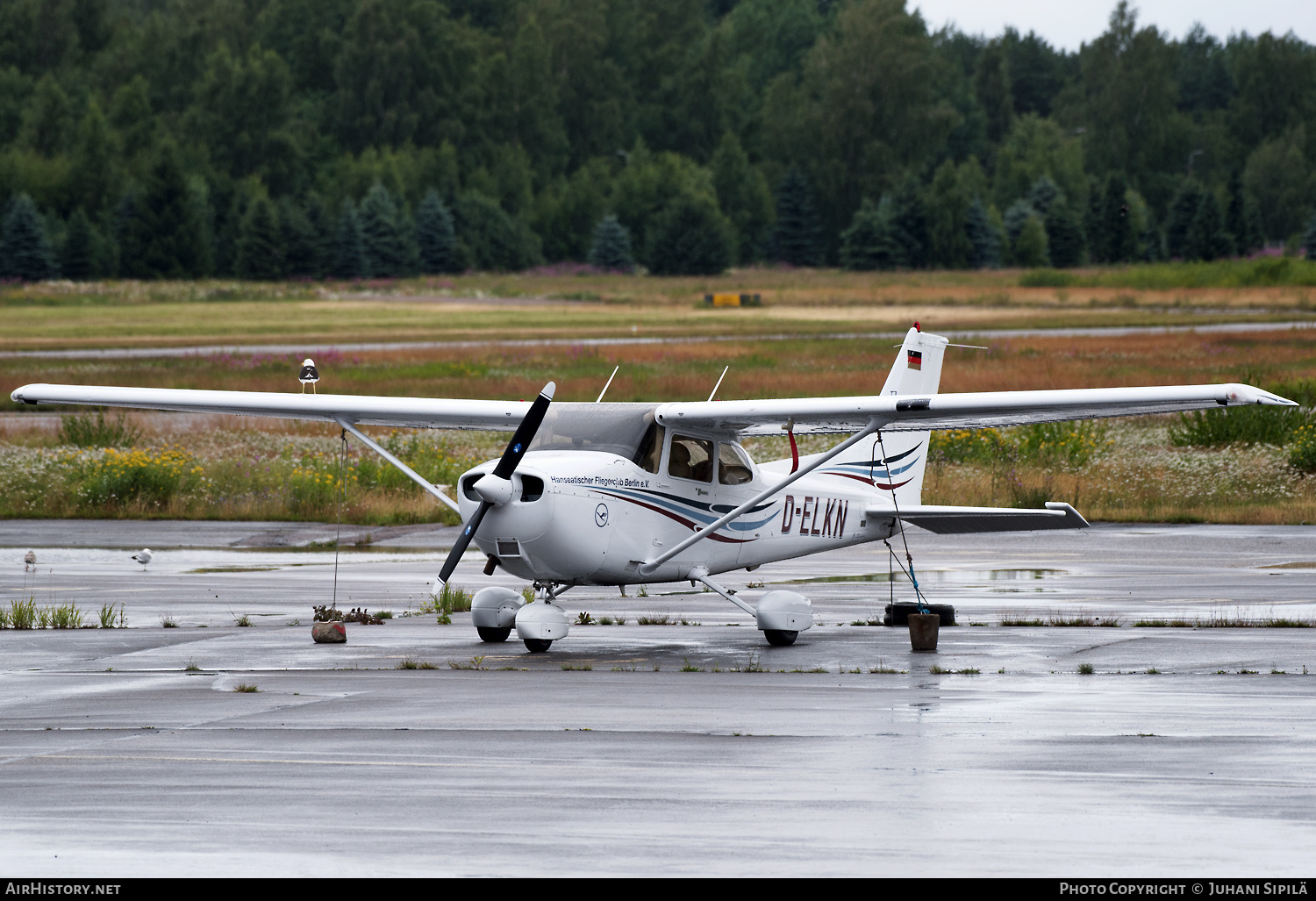 Aircraft Photo of D-ELKN | Cessna 172R Skyhawk | Hanseatischer Fliegerclub Berlin | AirHistory.net #267448