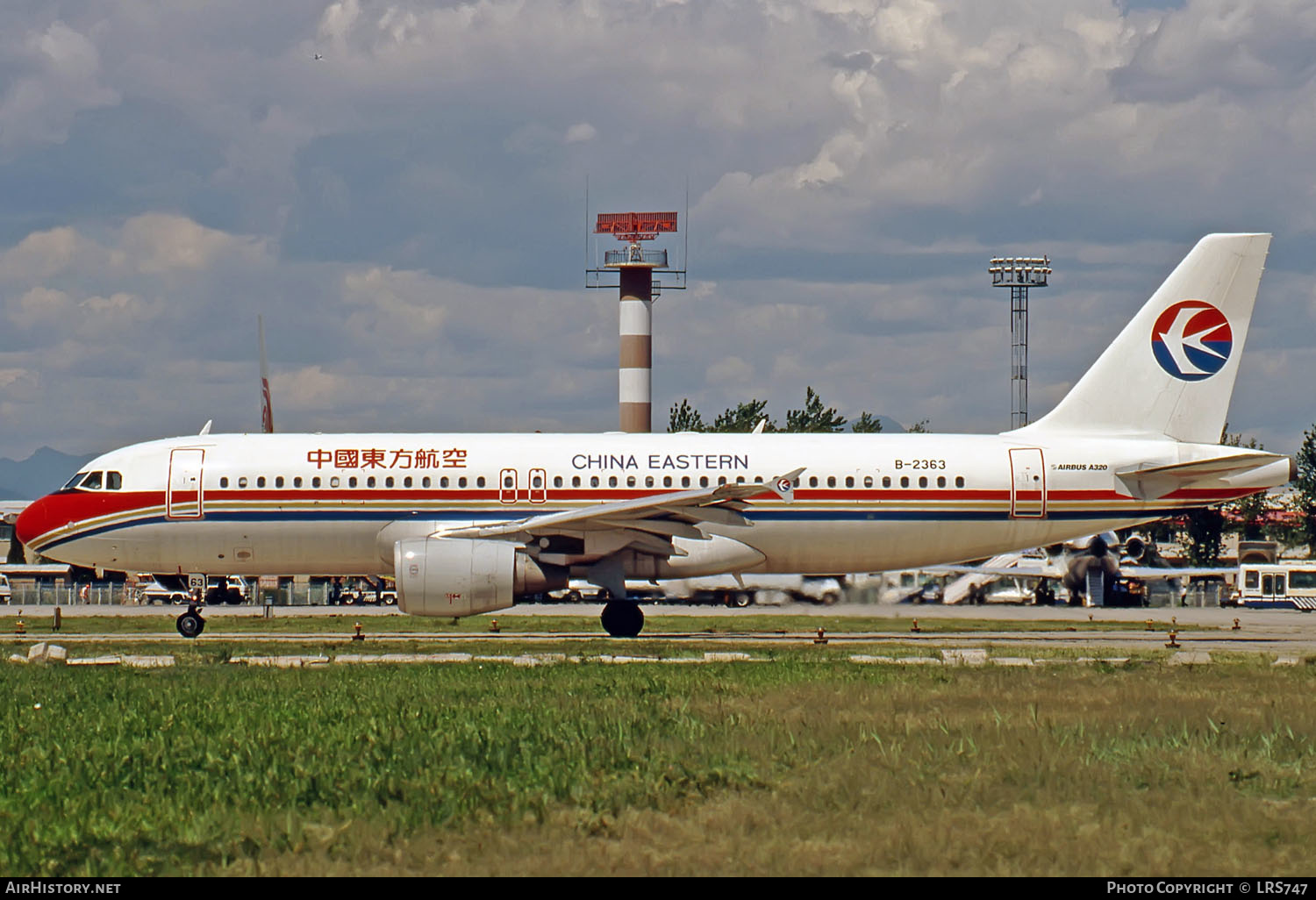 Aircraft Photo of B-2363 | Airbus A320-214 | China Eastern Airlines | AirHistory.net #267452
