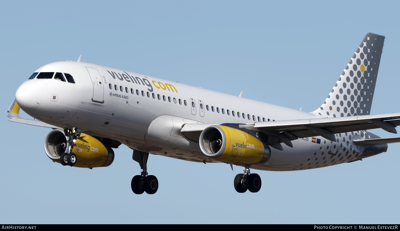 Aircraft Photo of EC-MJB | Airbus A320-232 | Vueling Airlines | AirHistory.net #267463