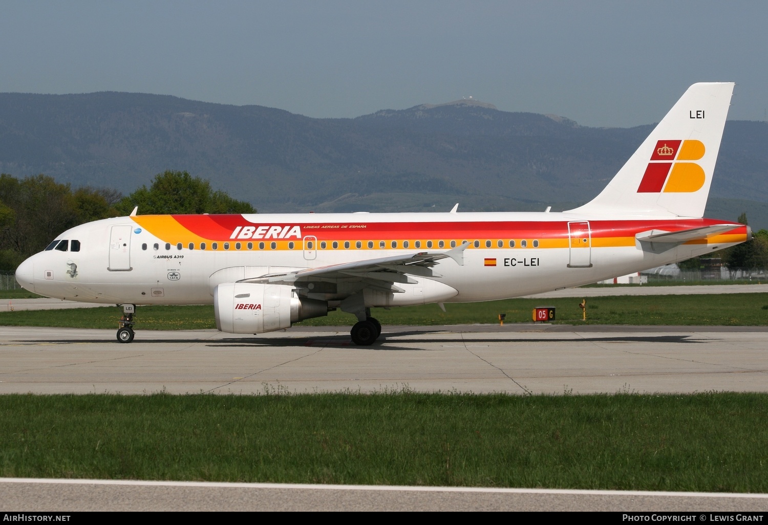 Aircraft Photo of EC-LEI | Airbus A319-111 | Iberia | AirHistory.net #267507