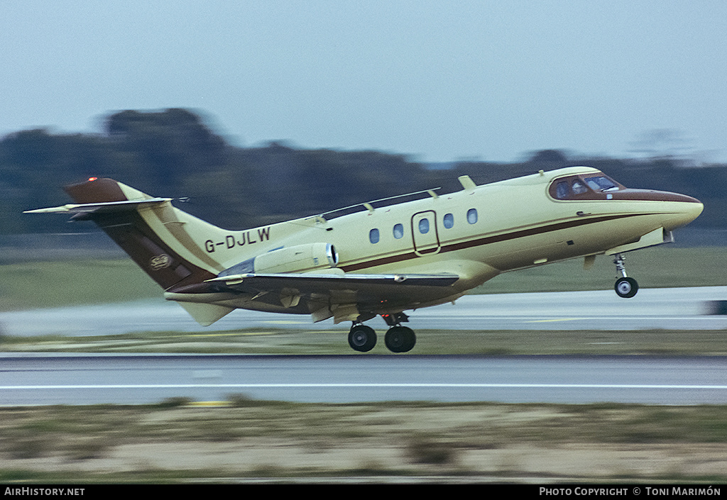 Aircraft Photo of G-DJLW | Hawker Siddeley HS-125-3B/RA | Source International | AirHistory.net #267566