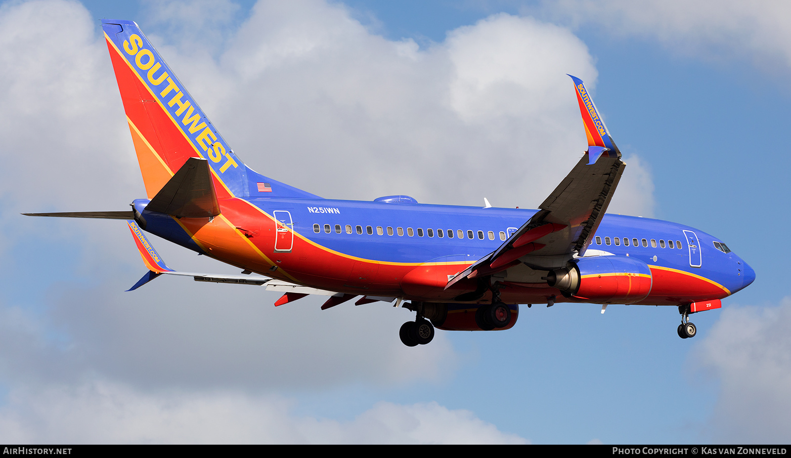 Aircraft Photo of N251WN | Boeing 737-7H4 | Southwest Airlines | AirHistory.net #267639