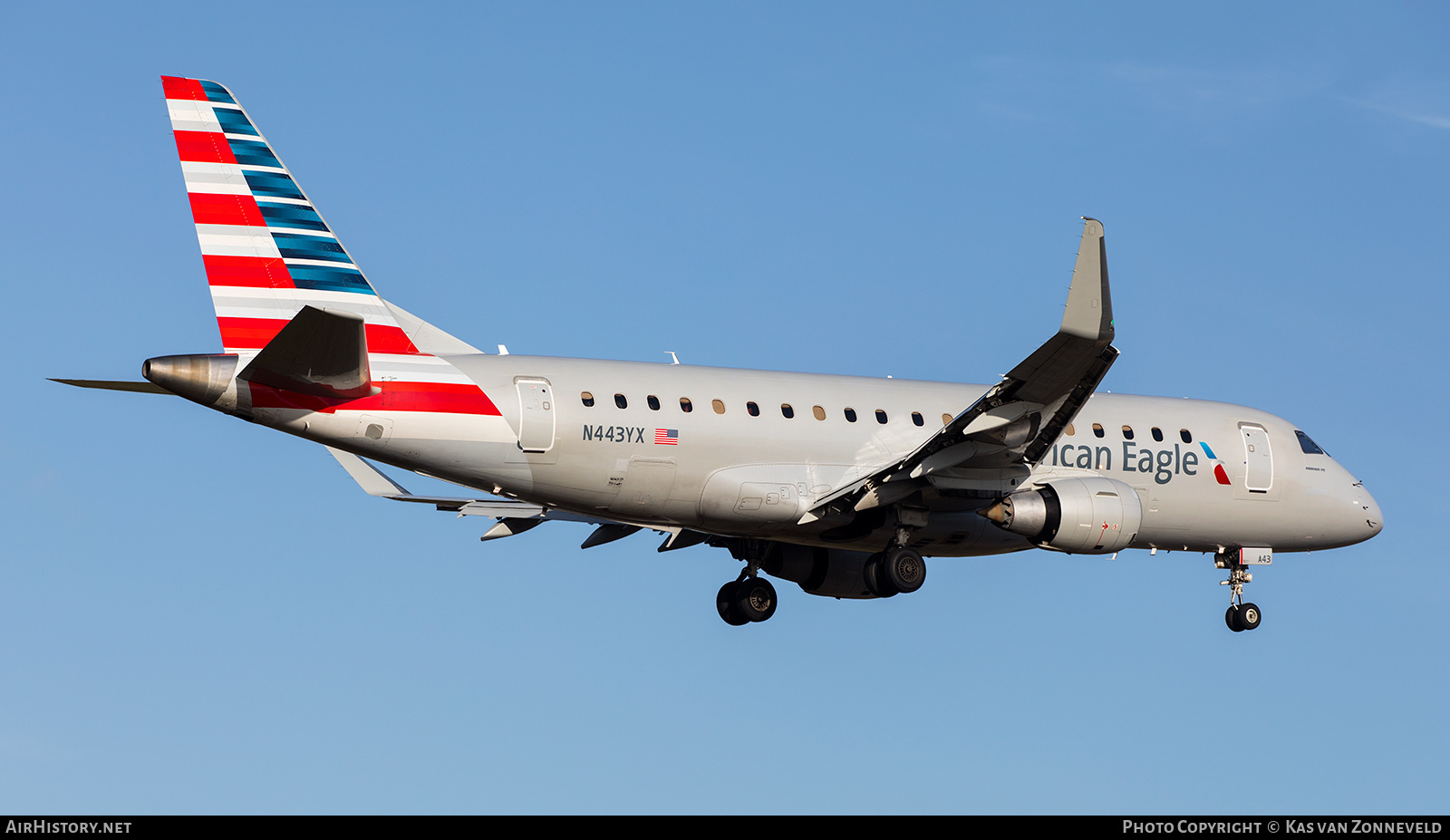 Aircraft Photo of N443YX | Embraer 175LR (ERJ-170-200LR) | American Eagle | AirHistory.net #267647