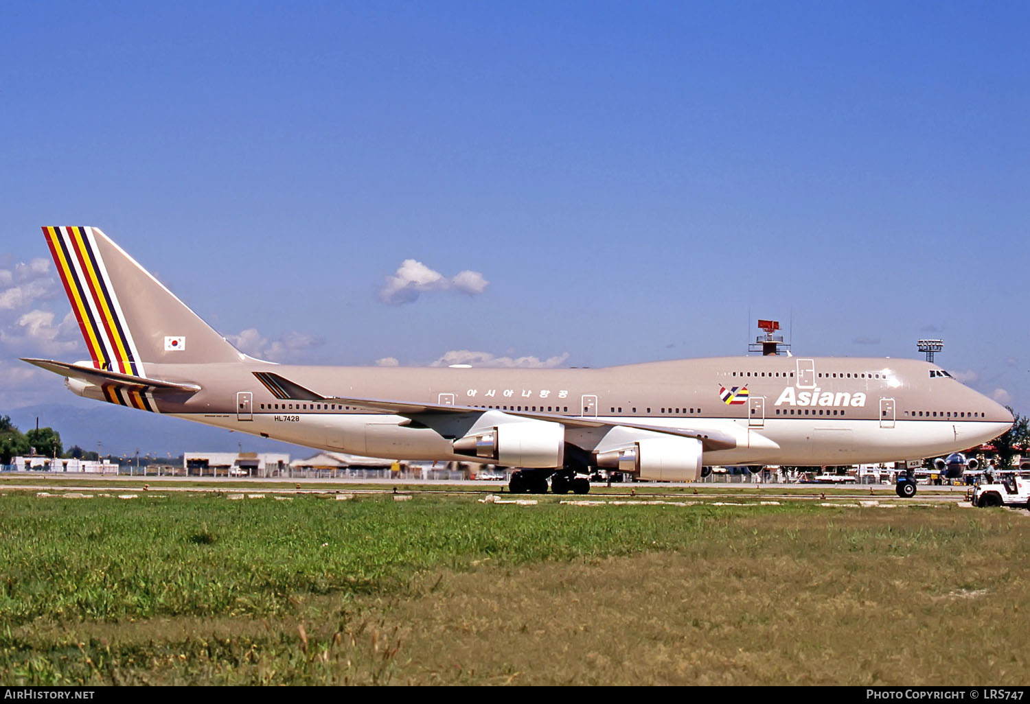 Aircraft Photo of HL7428 | Boeing 747-48E | Asiana Airlines | AirHistory.net #267710