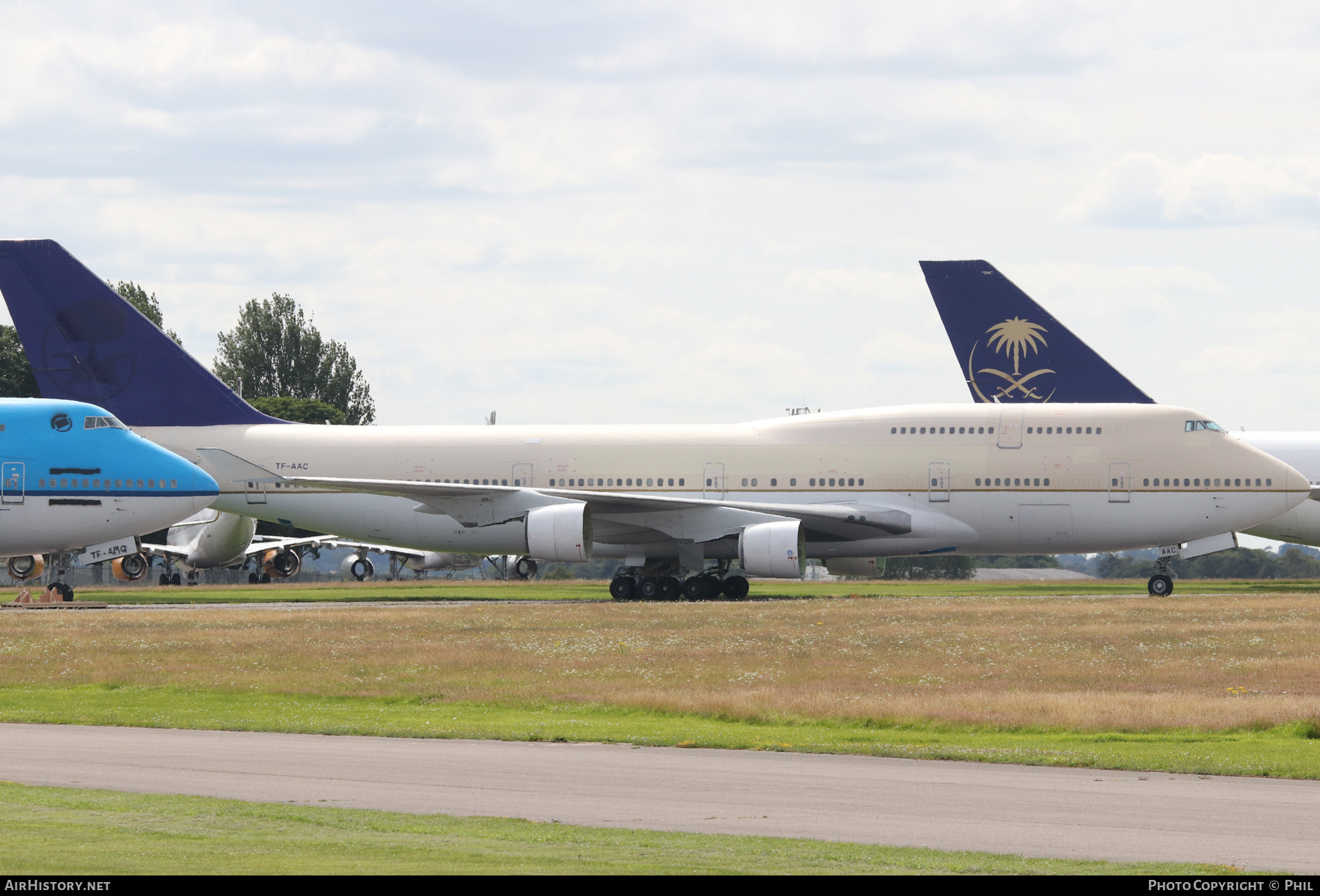 Aircraft Photo of TF-AAC | Boeing 747-481 | AirHistory.net #267767