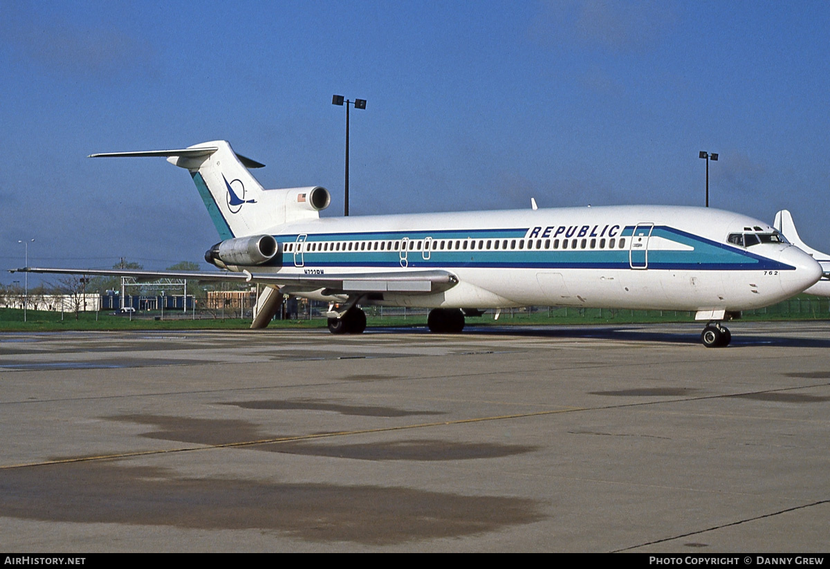 Aircraft Photo of N722RW | Boeing 727-2M7/Adv | Republic Airlines | AirHistory.net #267772