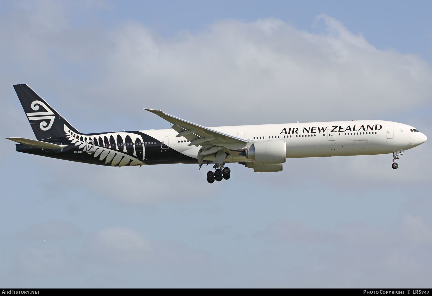 Aircraft Photo of ZK-OKR | Boeing 777-319/ER | Air New Zealand | AirHistory.net #267822