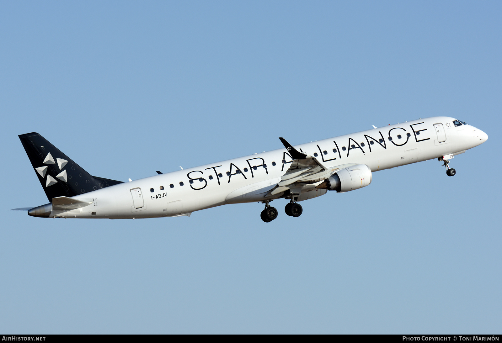 Aircraft Photo of I-ADJV | Embraer 195LR (ERJ-190-200LR) | Air Dolomiti | AirHistory.net #267845