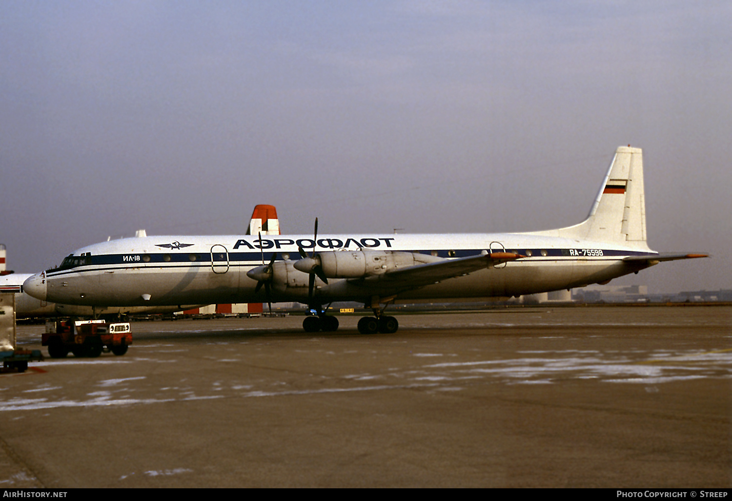 Aircraft Photo of RA-75598 | Ilyushin Il-18D | Aeroflot | AirHistory.net #268042