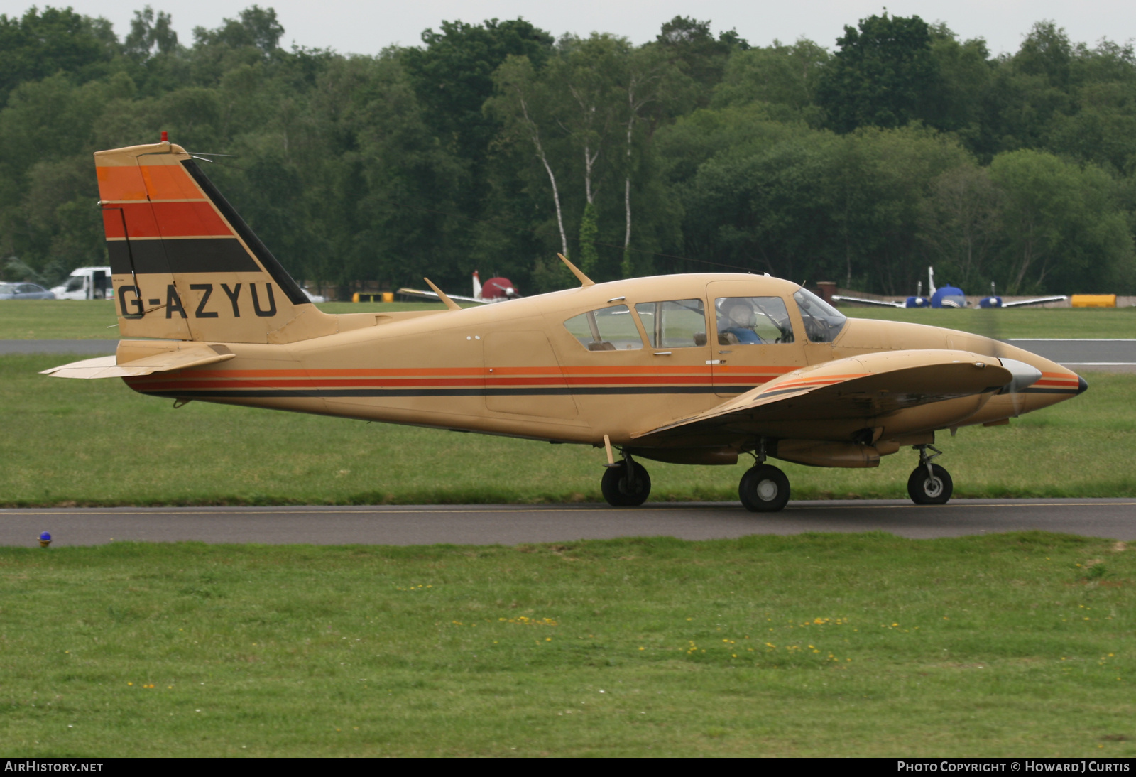 Aircraft Photo of G-AZYU | Piper PA-23-250 Aztec E | AirHistory.net #268089