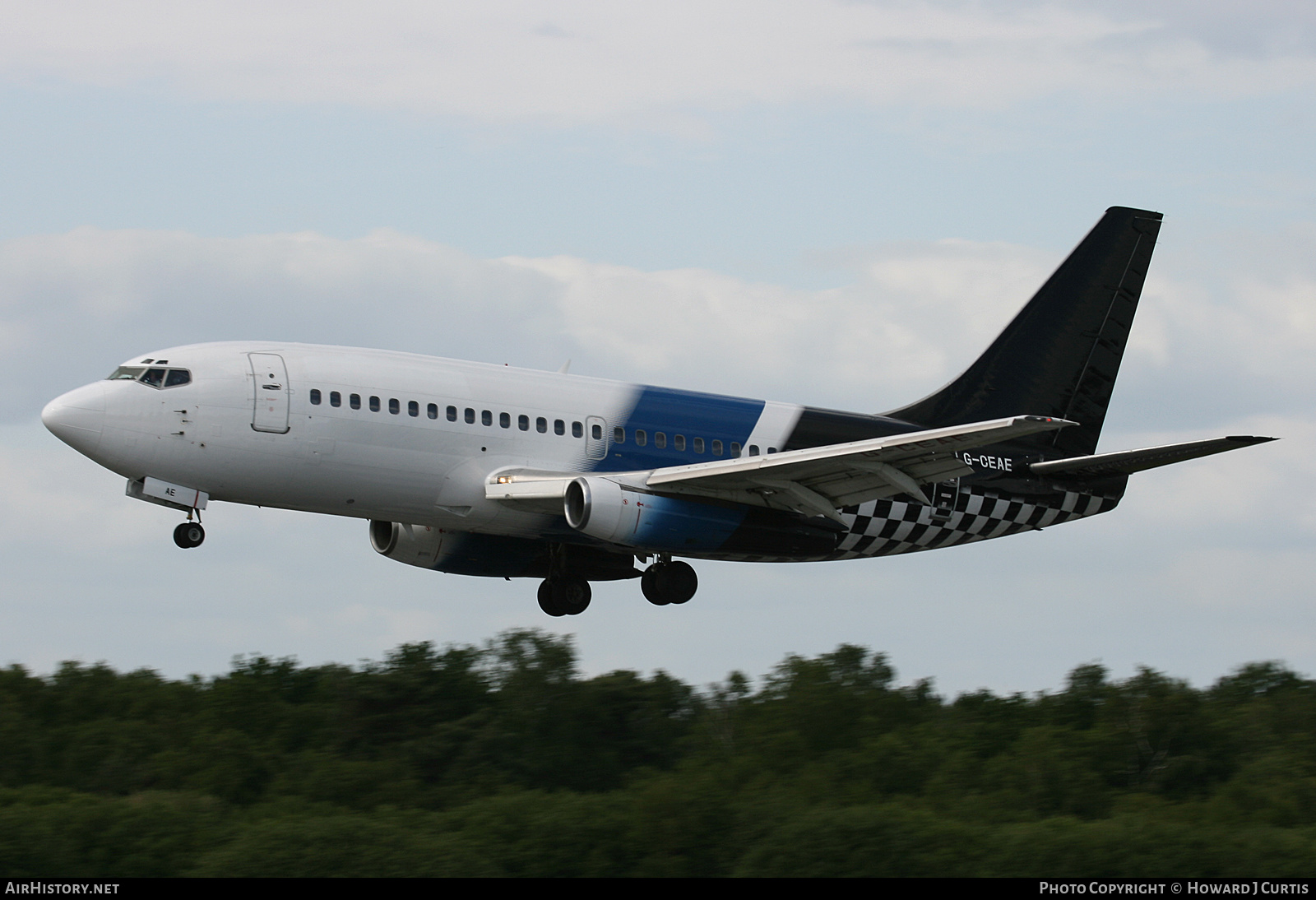 Aircraft Photo of G-CEAE | Boeing 737-229/Adv | AirHistory.net #268090