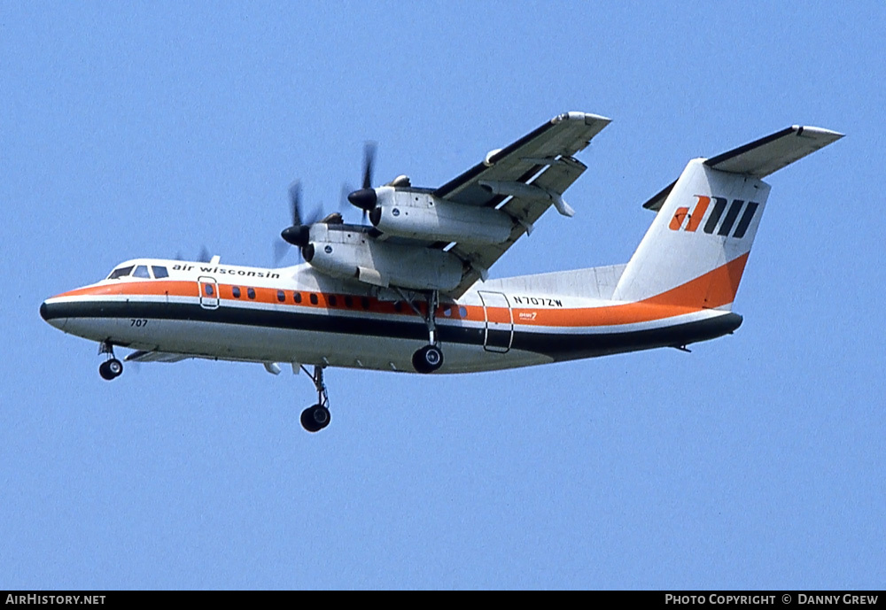 Aircraft Photo of N707ZW | De Havilland Canada DHC-7-102 Dash 7 | Air Wisconsin | AirHistory.net #268234