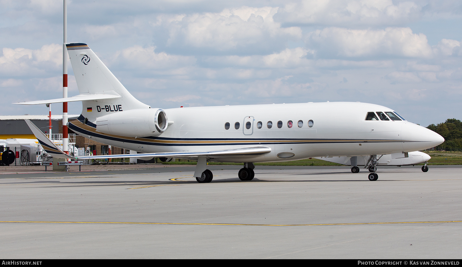 Aircraft Photo of D-BLUE | Dassault Falcon 2000LX | AirHistory.net #268293