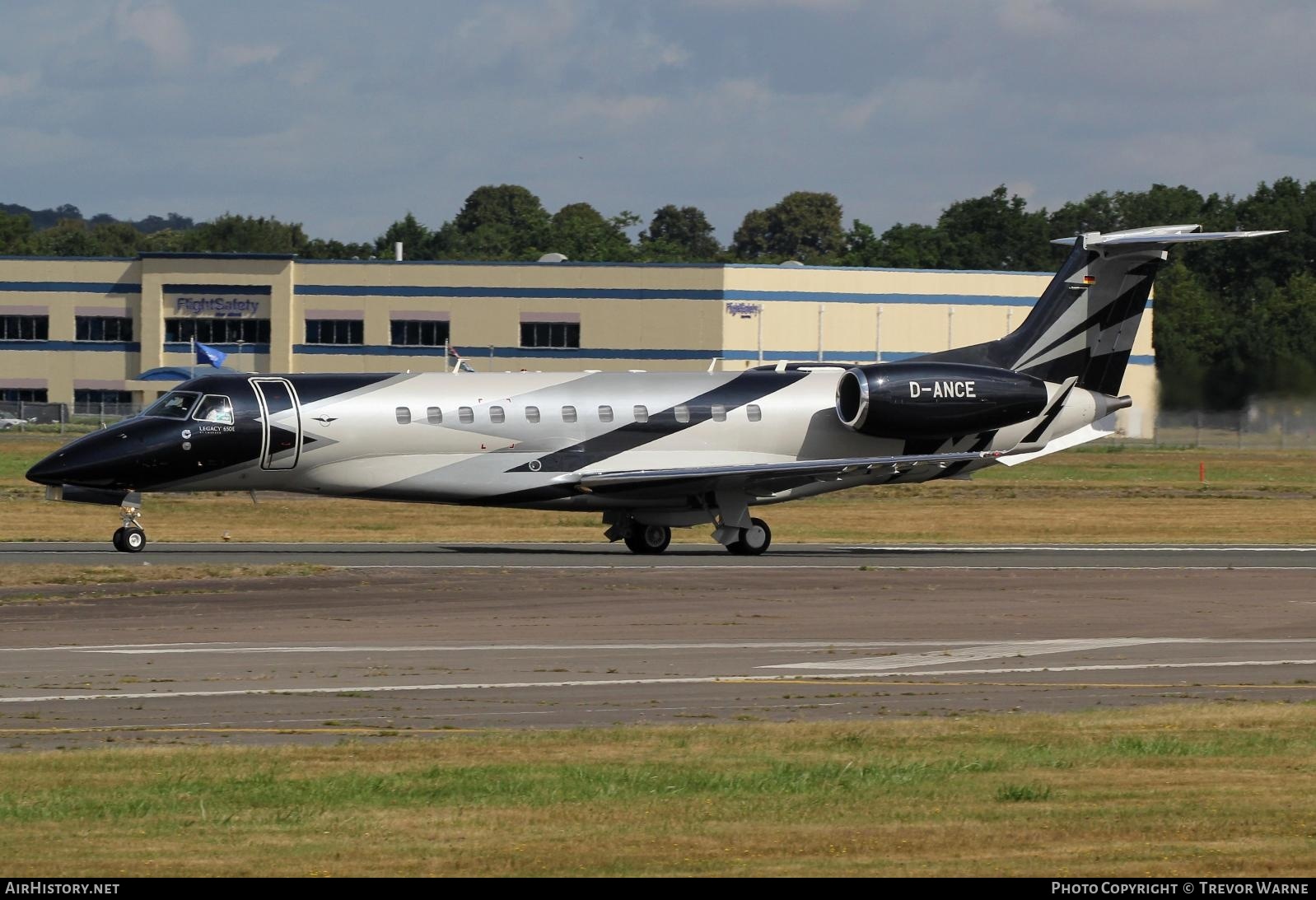 Aircraft Photo of D-ANCE | Embraer Legacy 650E (EMB-135BJ) | AirHistory.net #268314