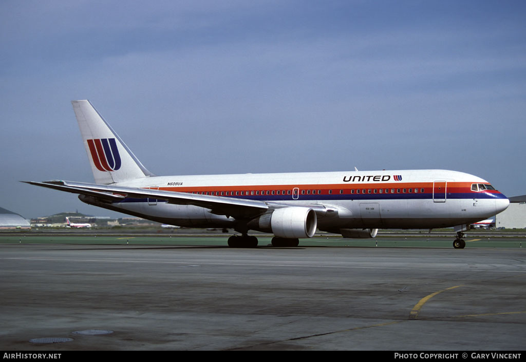 Aircraft Photo of N608UA | Boeing 767-222(ET) | United Airlines | AirHistory.net #268354