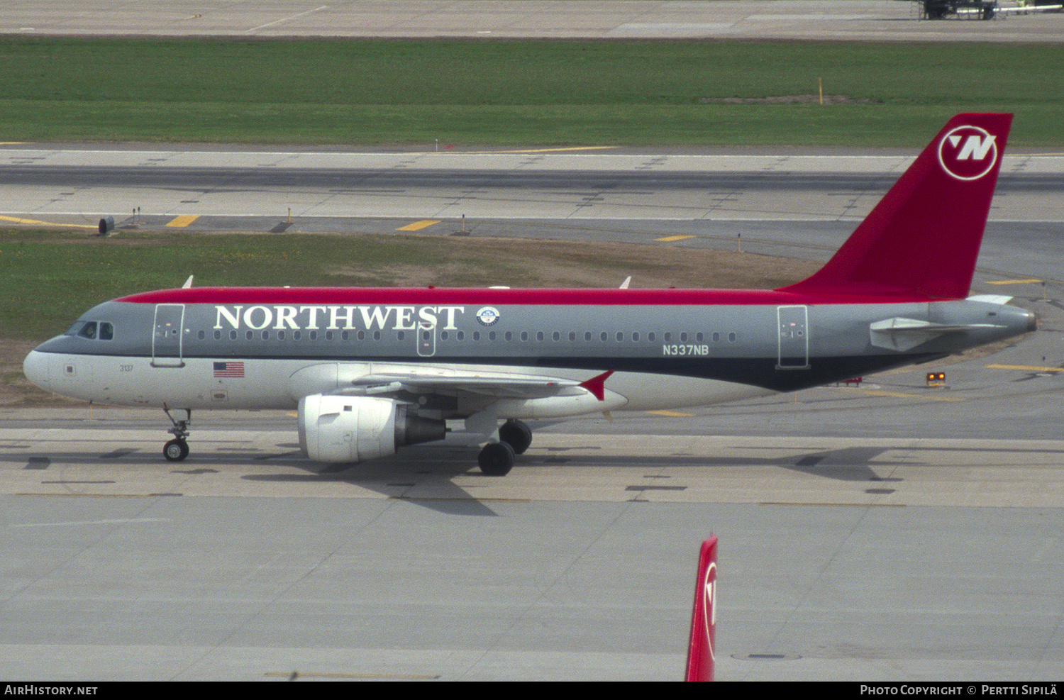Aircraft Photo of N337NB | Airbus A319-114 | Northwest Airlines | AirHistory.net #268451