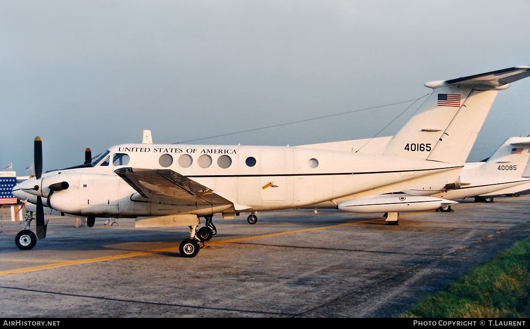 Aircraft Photo of 84-0165 / 40165 | Beech C-12F Huron (B200C) | USA - Air Force | AirHistory.net #268466