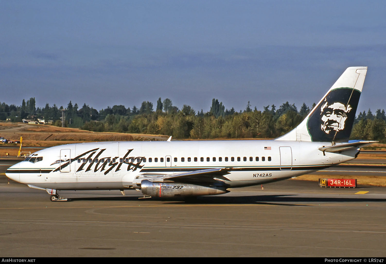 Aircraft Photo of N742AS | Boeing 737-290C/Adv | Alaska Airlines | AirHistory.net #268510