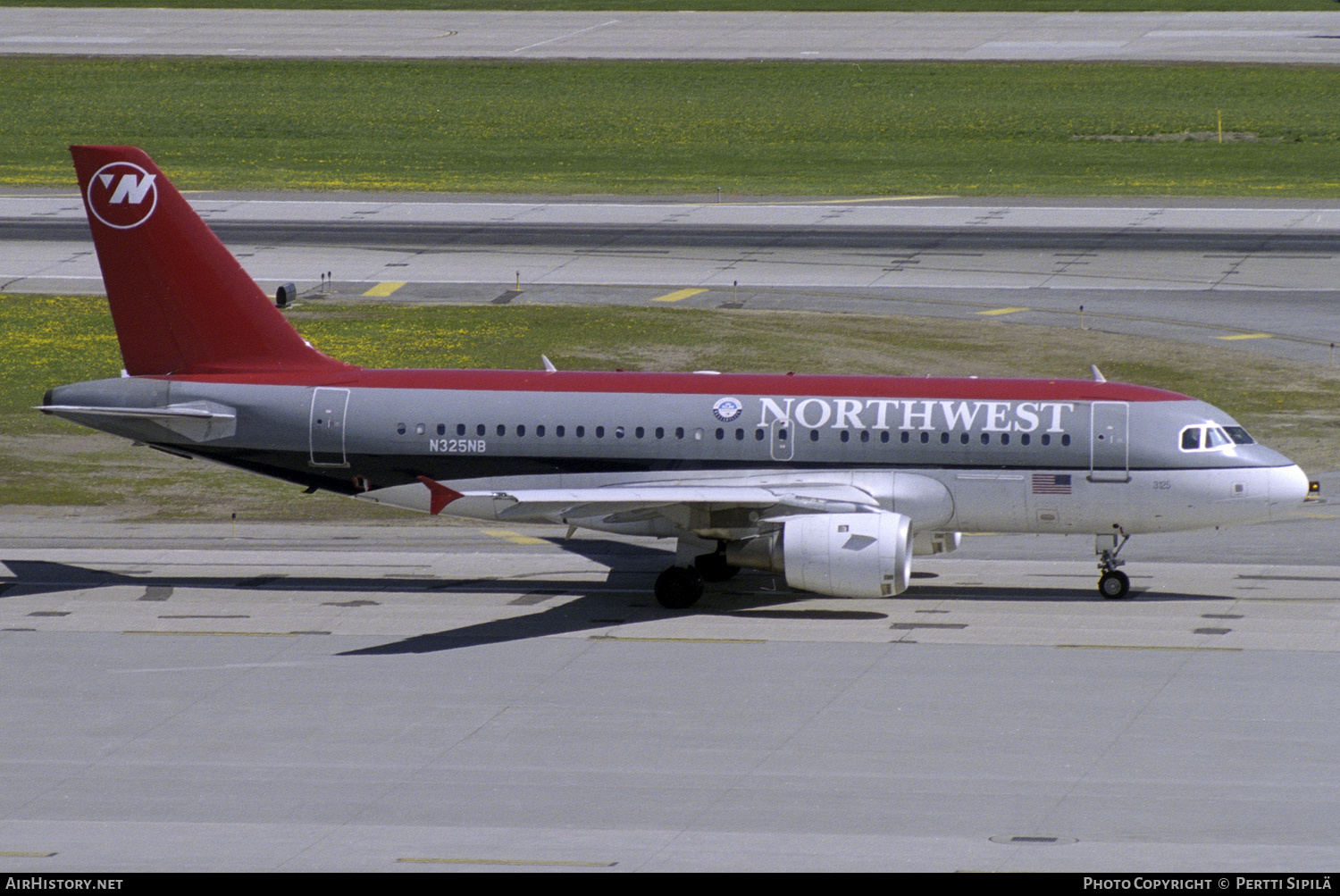 Aircraft Photo of N325NB | Airbus A319-114 | Northwest Airlines | AirHistory.net #268511