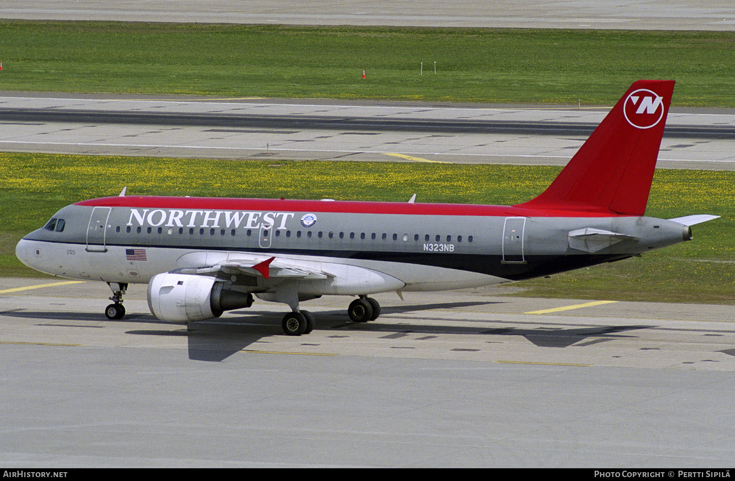 Aircraft Photo of N323NB | Airbus A319-114 | Northwest Airlines | AirHistory.net #268612
