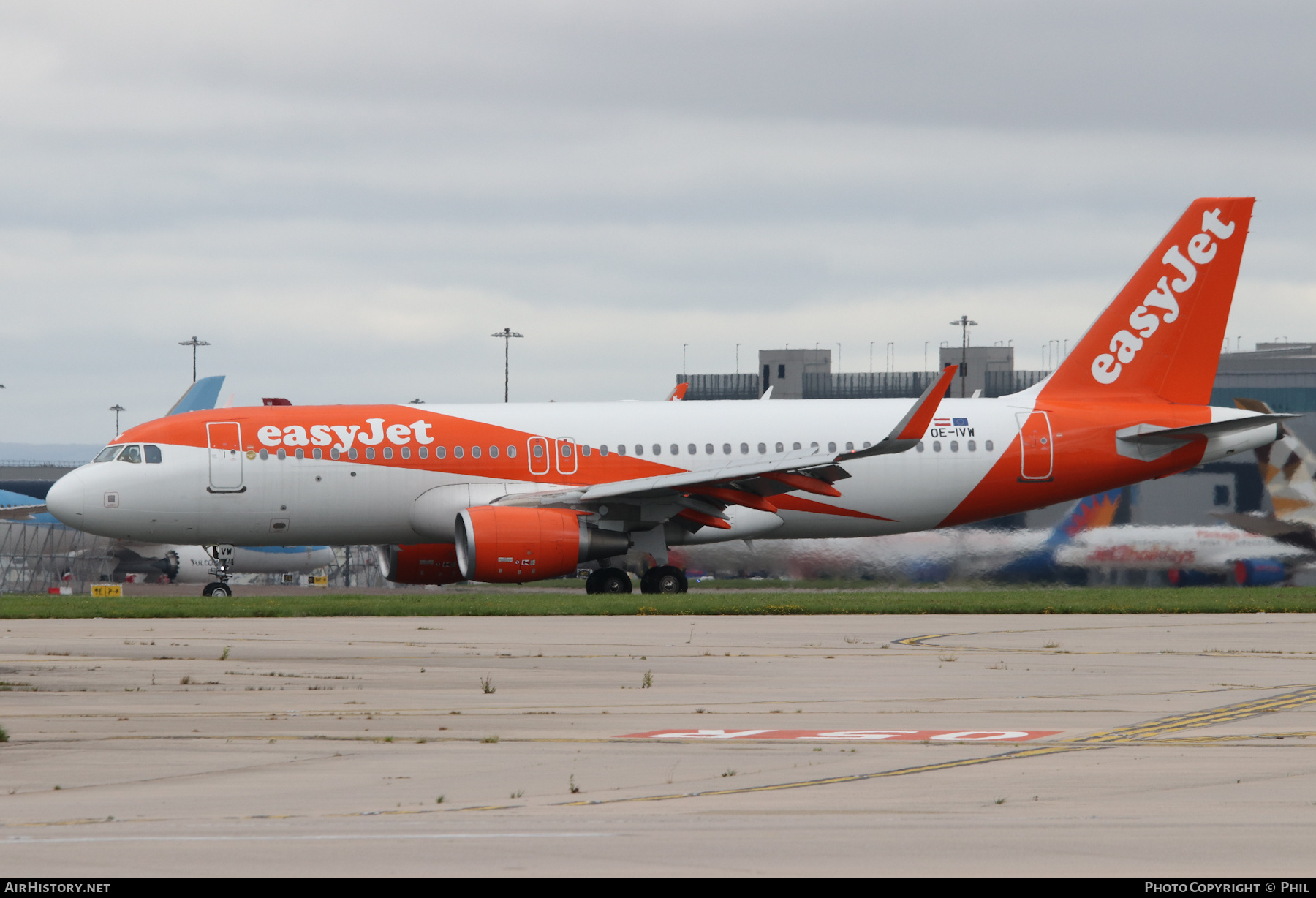 Aircraft Photo of OE-IVW | Airbus A320-214 | EasyJet | AirHistory.net #268666