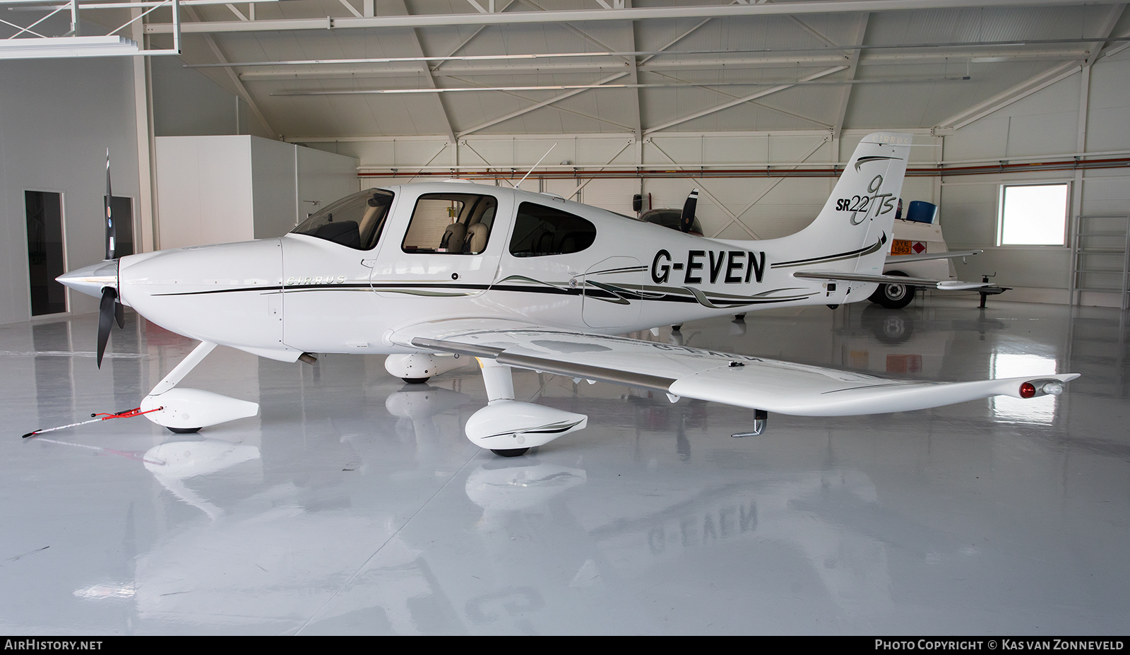 Aircraft Photo of G-EVEN | Cirrus SR-22 G2-GTS | AirHistory.net #268744