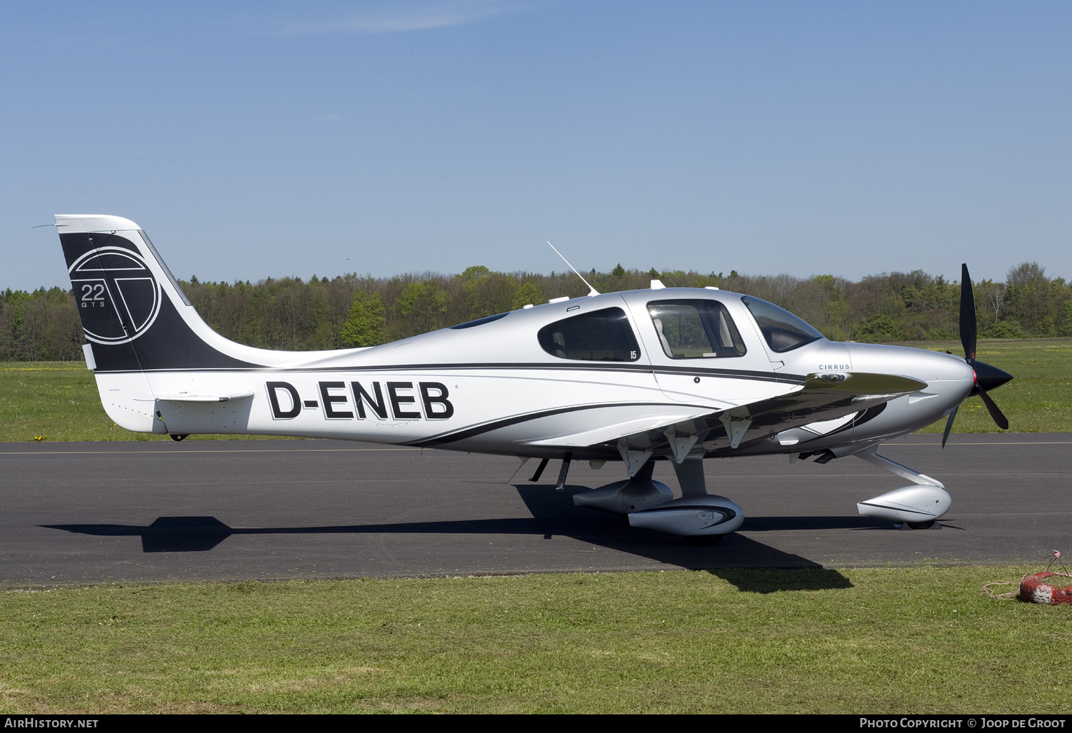 Aircraft Photo of D-ENEB | Cirrus SR-22T G5-GTS | AirHistory.net #268795