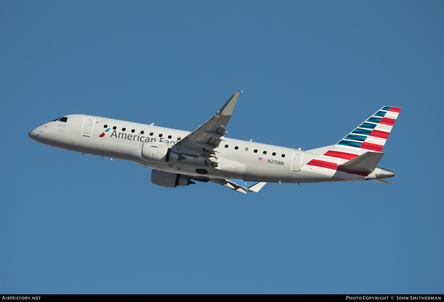 Aircraft Photo of N215NN | Embraer 175LR (ERJ-170-200LR) | American Eagle | AirHistory.net #268809