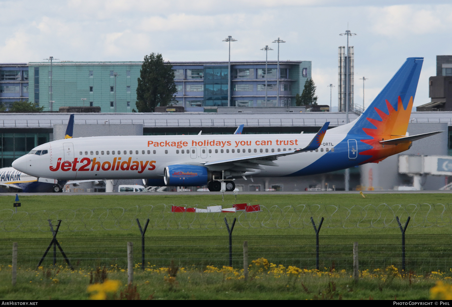 Aircraft Photo of G-DRTL | Boeing 737-8AL | Jet2 Holidays | AirHistory.net #268836