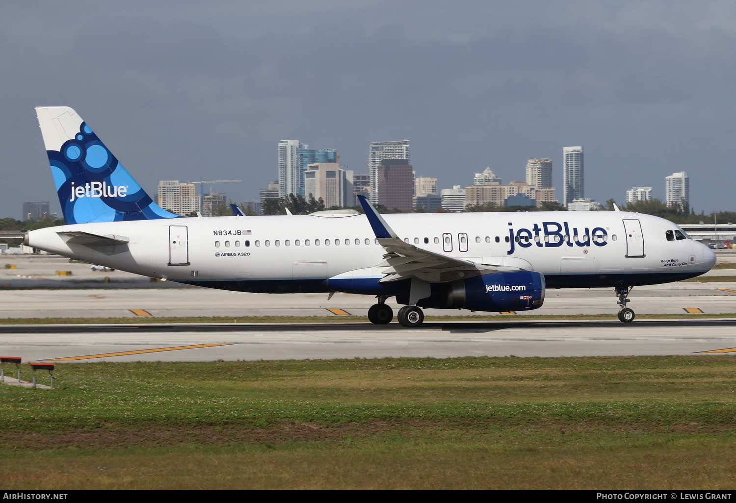 Aircraft Photo of N834JB | Airbus A320-232 | JetBlue Airways | AirHistory.net #269112