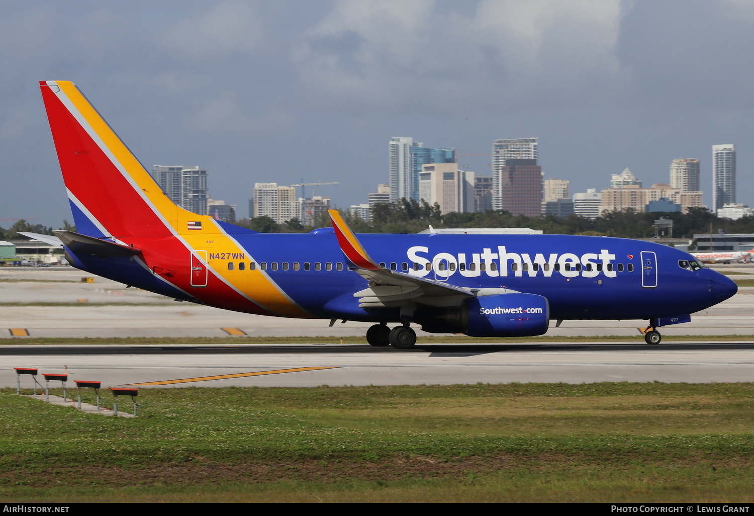 Aircraft Photo of N427WN | Boeing 737-7H4 | Southwest Airlines | AirHistory.net #269113
