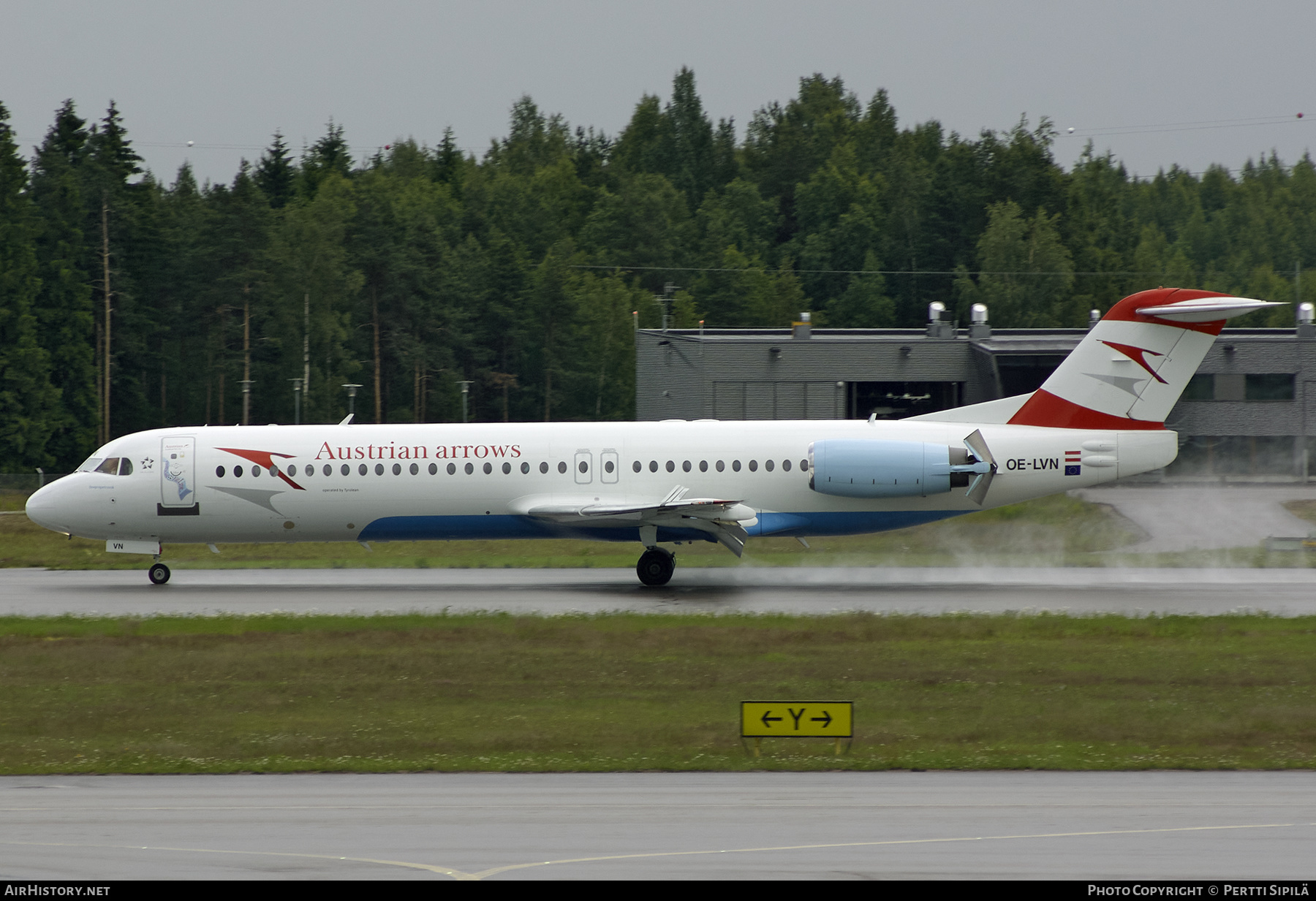 Aircraft Photo of OE-LVN | Fokker 100 (F28-0100) | Austrian Arrows | AirHistory.net #269130
