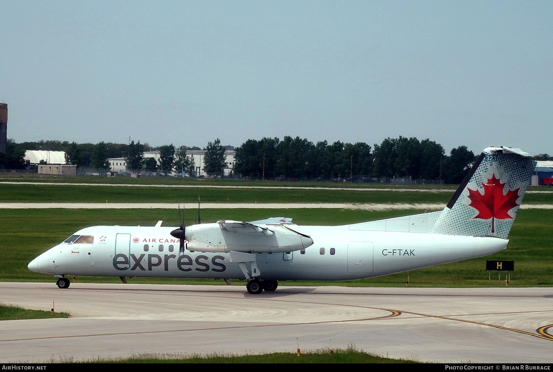 Aircraft Photo of C-FTAK | De Havilland Canada DHC-8-311 Dash 8 | Air Canada Express | AirHistory.net #269220