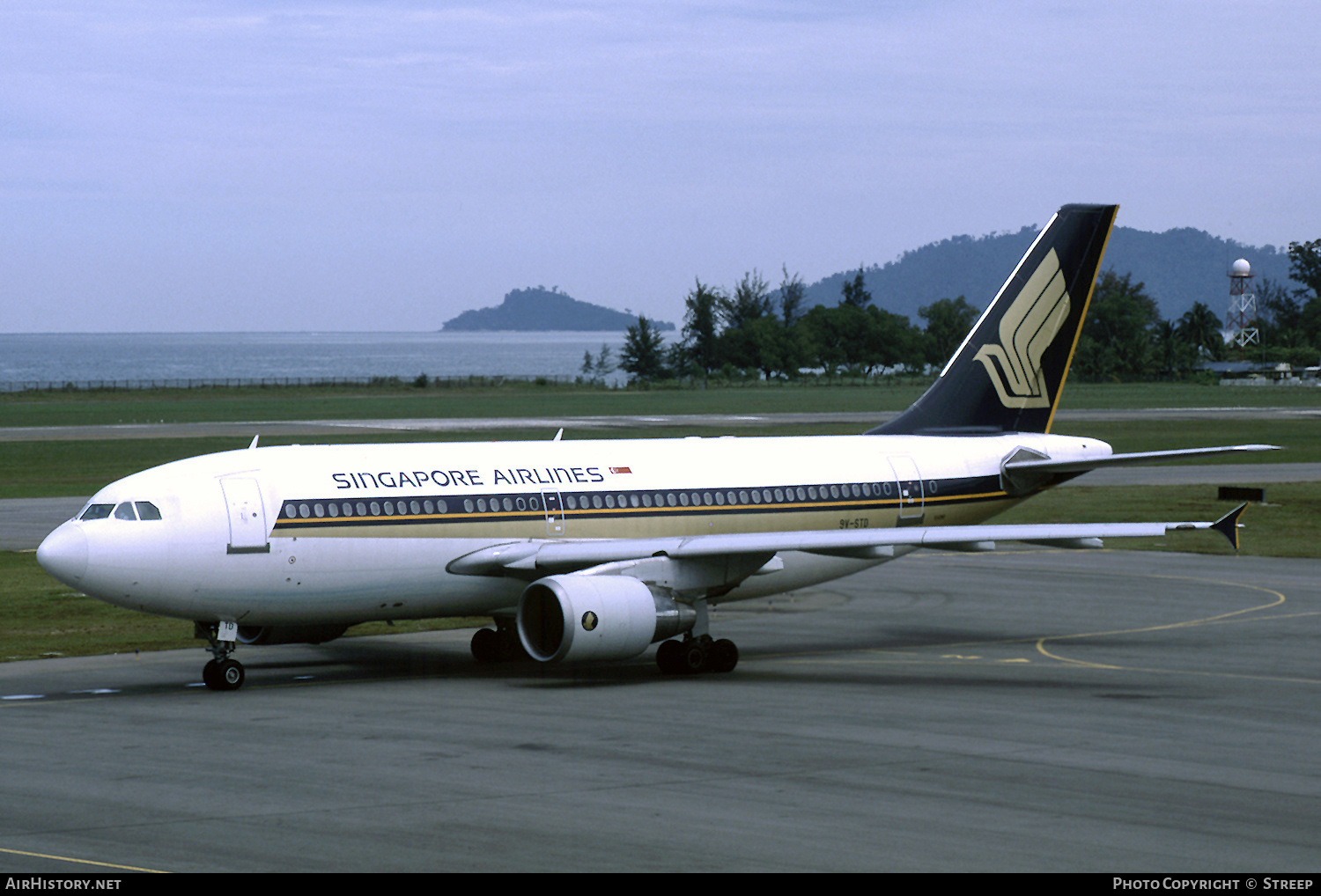 Aircraft Photo of 9V-STD | Airbus A310-324 | Singapore Airlines | AirHistory.net #269285